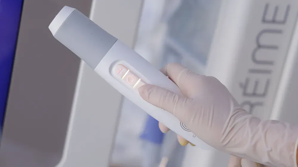 Collagen+  sóng tần số 1MHz làm săn chắc da